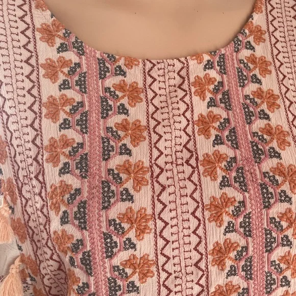 ❤️ 21”PTP M American Eagle boho blouse peasant floral embroidered look - Picture 3 of 8